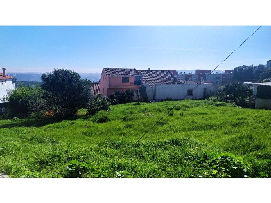 Lote de Terreno 210m2 na Amadora