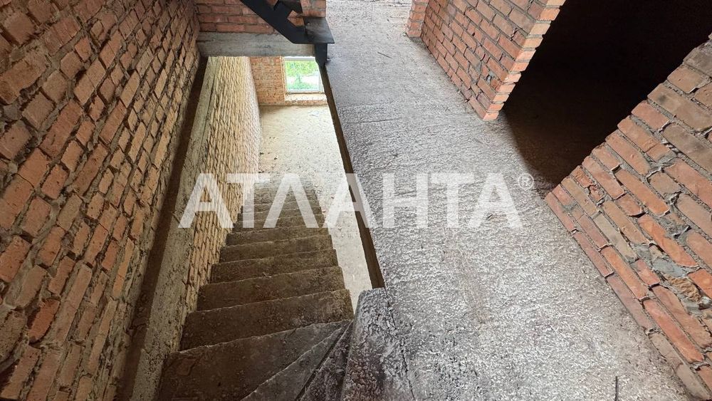 Продаж Танхауса  У Хотові, вигідна ціна. Обухівського району.