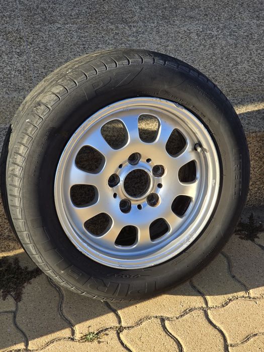 Jantes BMW 15” + Pneus Pirelli P7