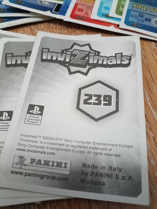 Cromos Invizimals (09-11)