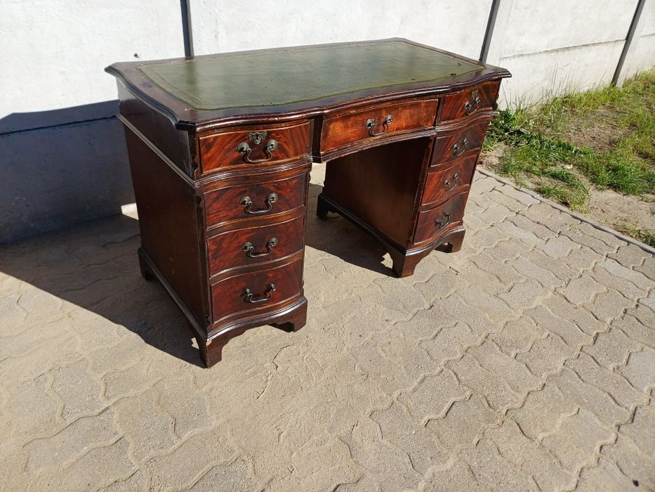 Biurko gabinetowe w stylu angielskim