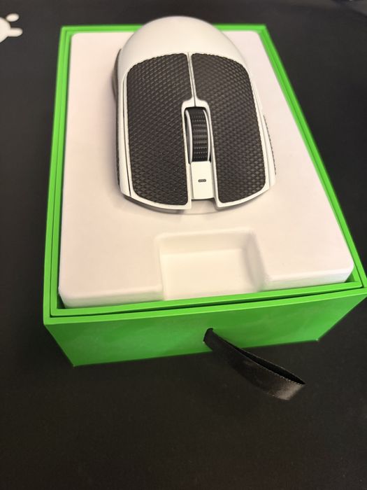 Razer viper v3 pro (jak nowa)