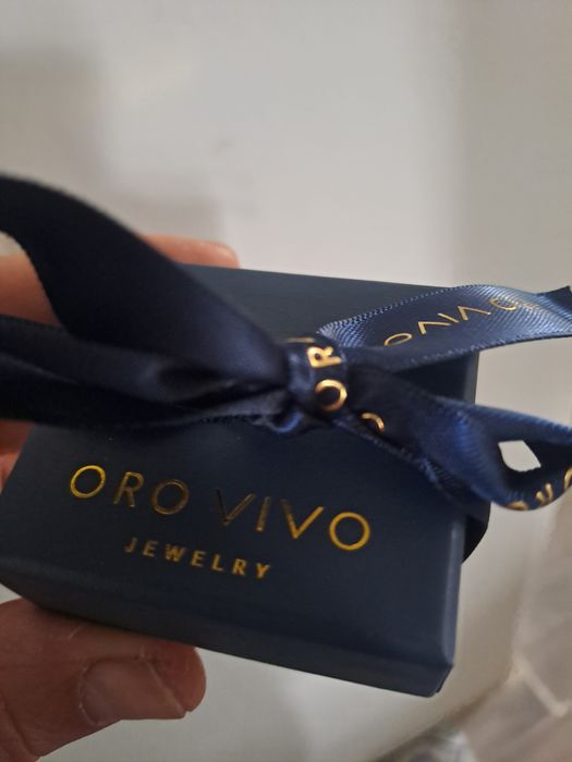 Vendo piercing em ouro branco com zirconia