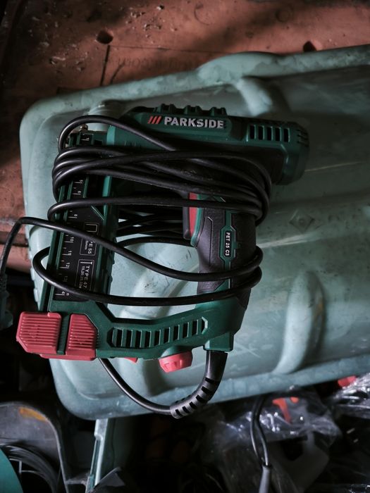 Rebarbadora, pistola de pregos/agrafos e plaina