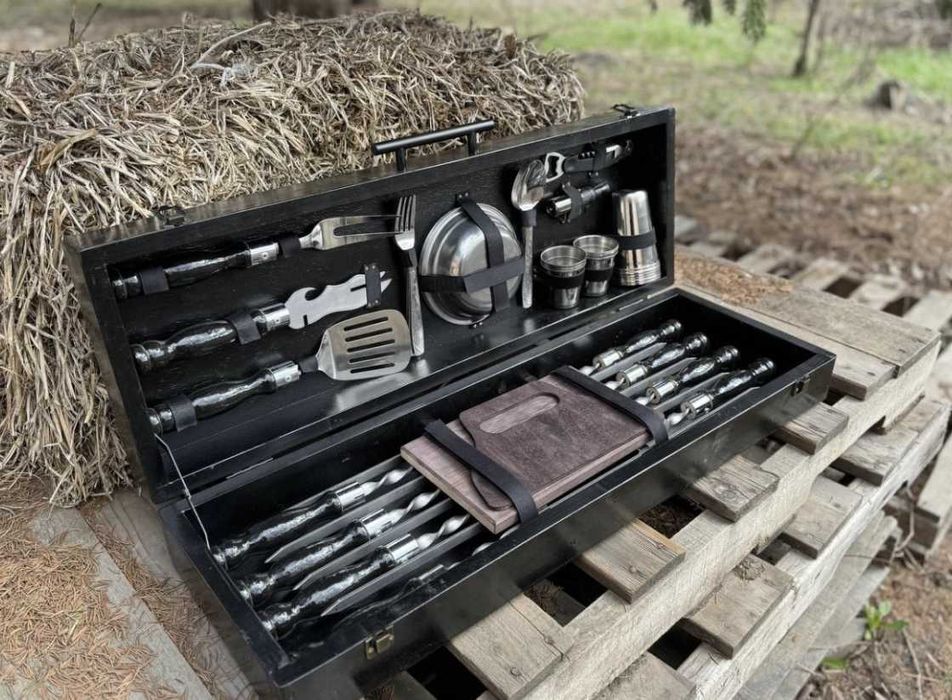 Якісний набір шампурів у кейсі! Неймовірний подарунок начальнику!