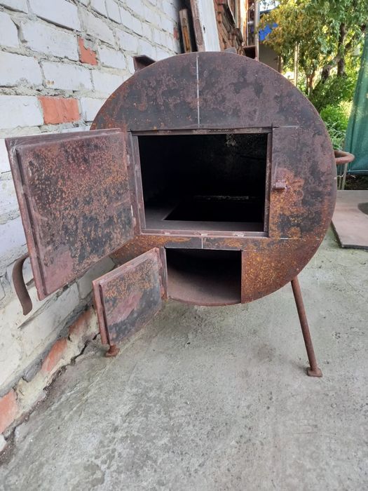 Металева піч з колосниками