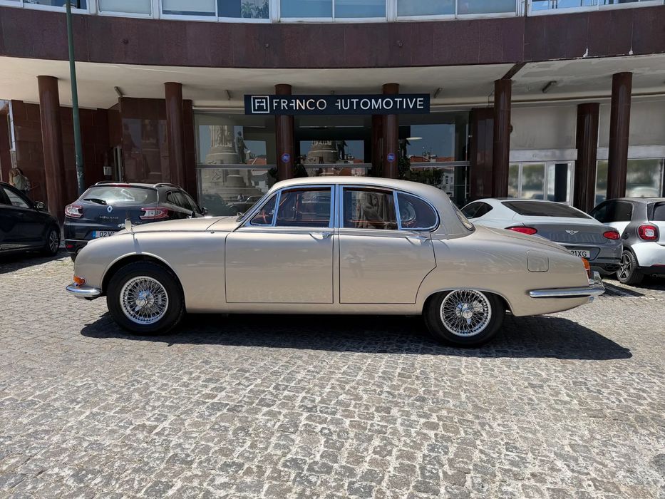 Jaguar S-Type