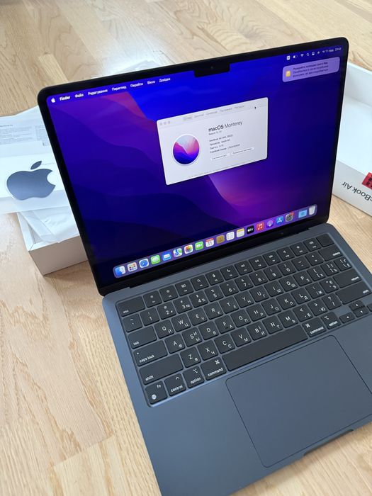 MacBook Air M2 2022 в гарному стані