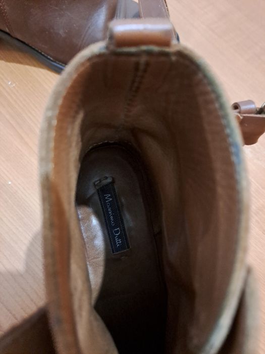 Botas castanhas camurça