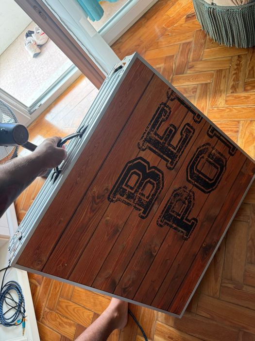 Mesa Beer Pong portátil + copos + 100 bolinhas