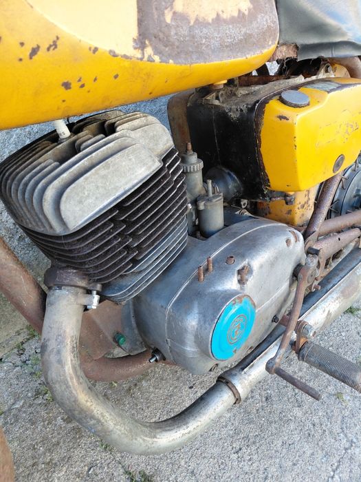 Moto Cz 175 anos 80