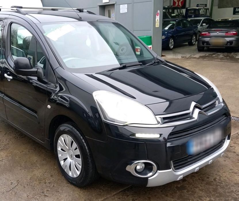 Дзеркало. Авторозбірка Citroen Berlingo Multispace