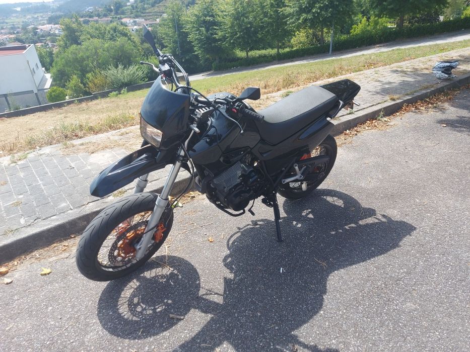 Yamaha xt 600E ano 2000