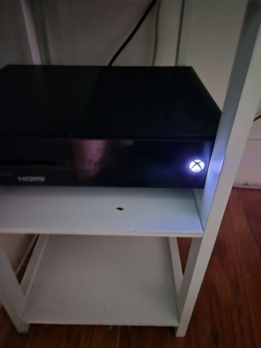 Xbox one 500gb sem comando