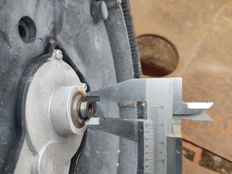 szlifierka do gładzi, żyrafa