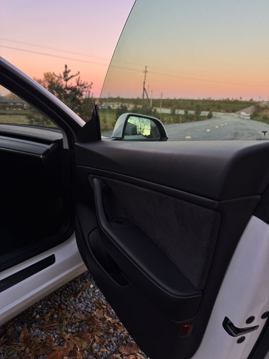 Тесла м3/Tesla m3