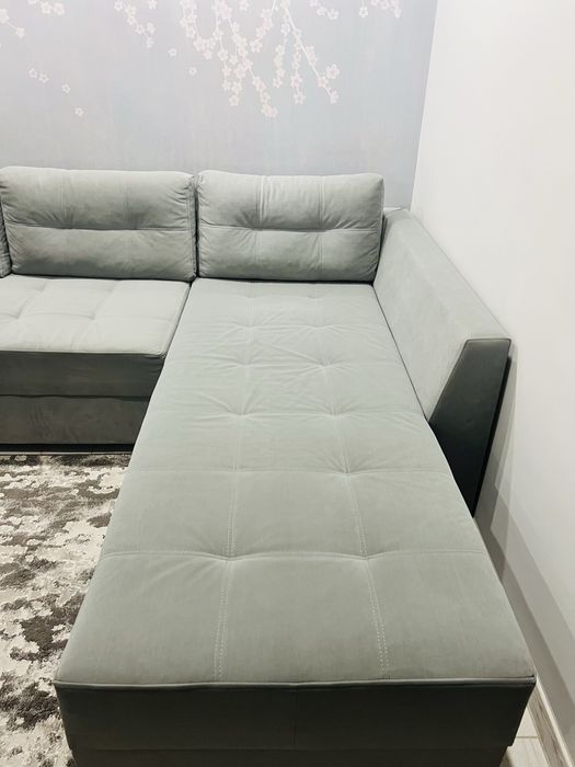 Продам прекрасний кутовий диван