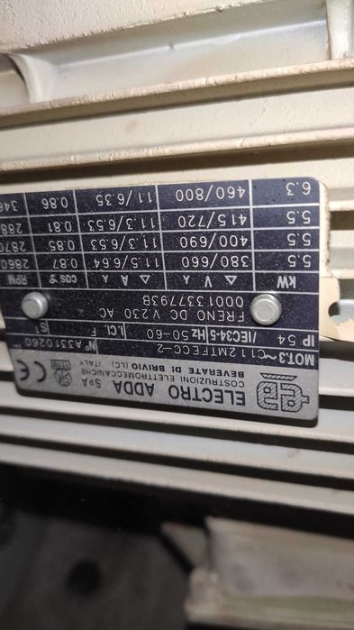 Esquadrejadora SCM S1400E