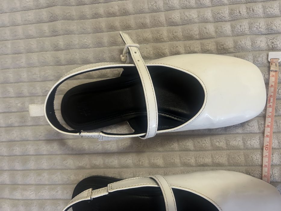 Туфлі (slingbacks) лаковані HM. Розмір 31. Стелька 20см