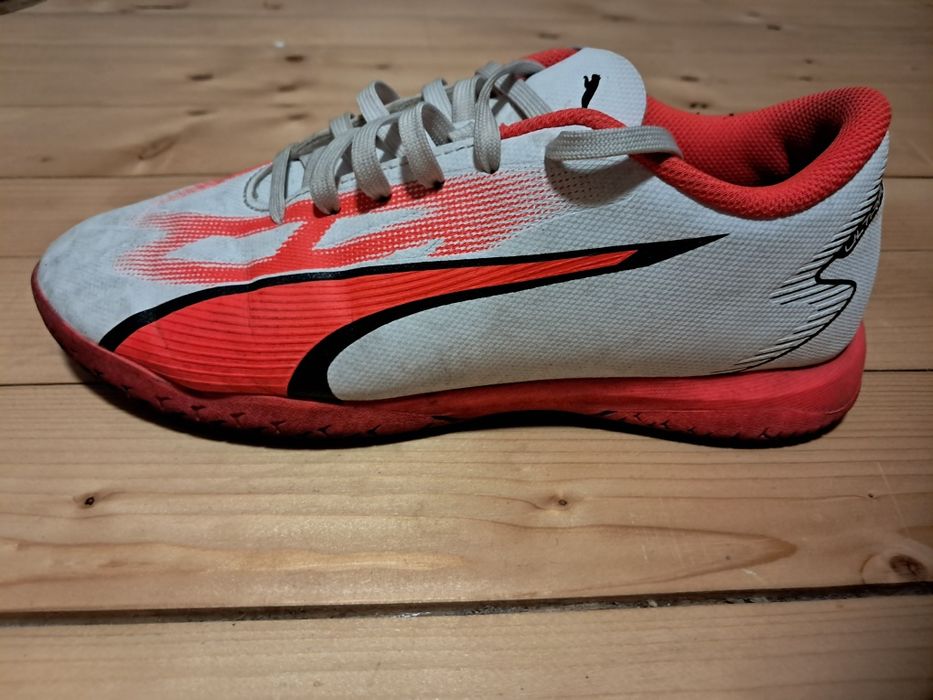 Halówki Puma Białe