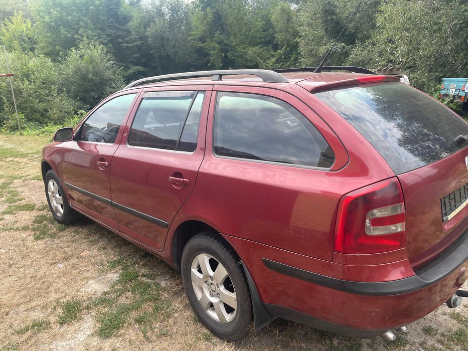 автомобіль шкода А 5.