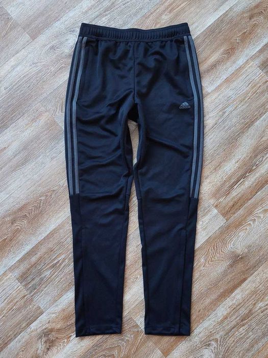 Спортивные штаны Adidas Sereno