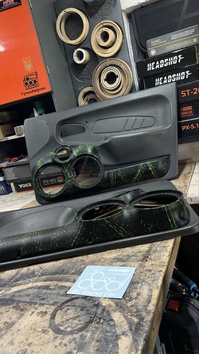 Акустичні подіуми на авто , автозвук