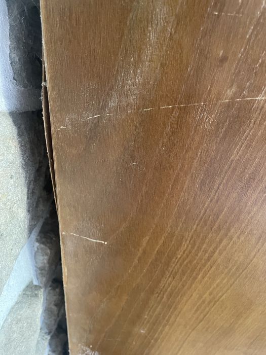 Armário roupa com espelho interior