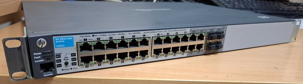 Switch HP2810-24G
