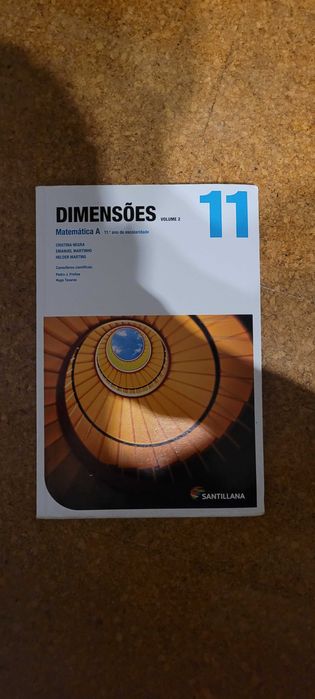 Manuais de ensino secundário usados disciplinas diversas,