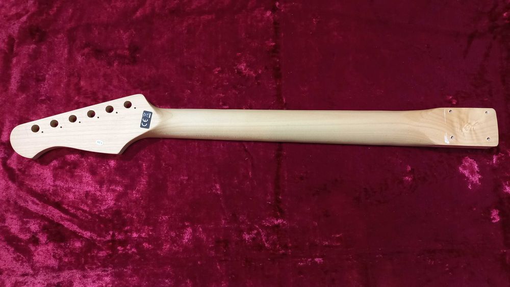 Гриф від гітари Harley Benton ST-20 WH, профіль "С"