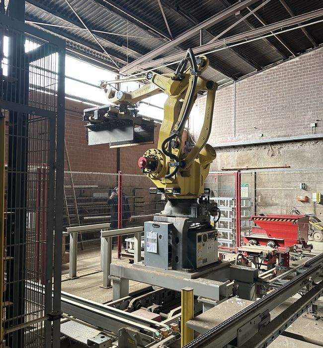 Робот промышленный FANUC M-410iC/500