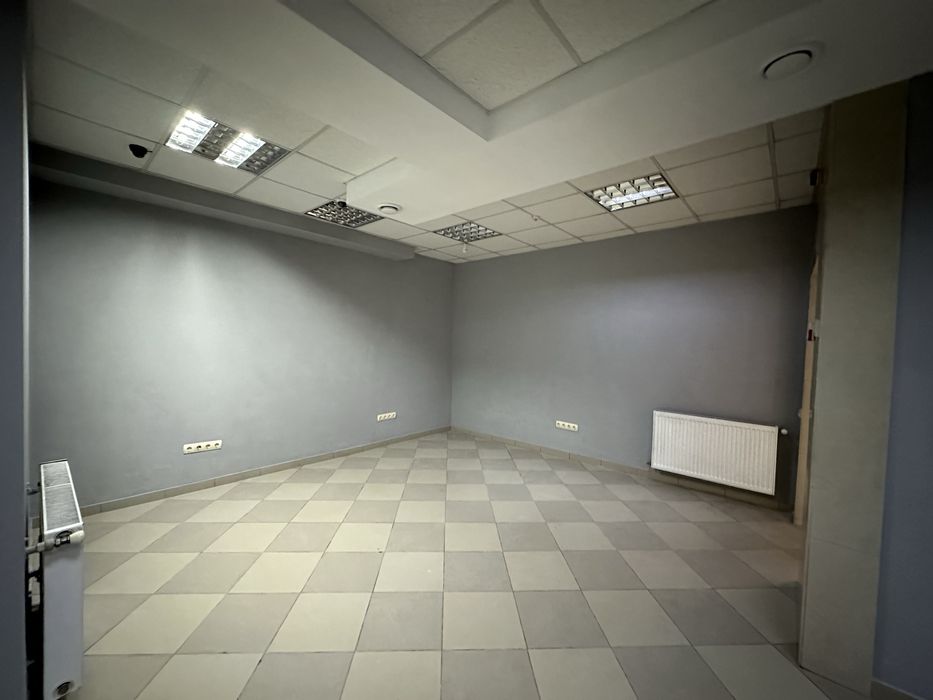 Здам приміщення в центрі 81м2