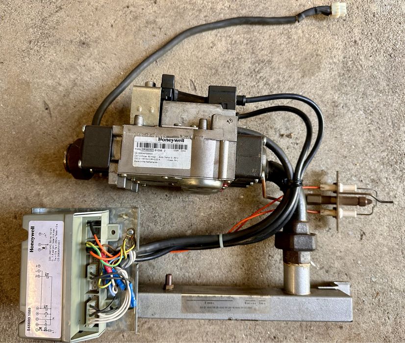 Caldeira roca G100 gas natural 4 conjuntos ( queima)