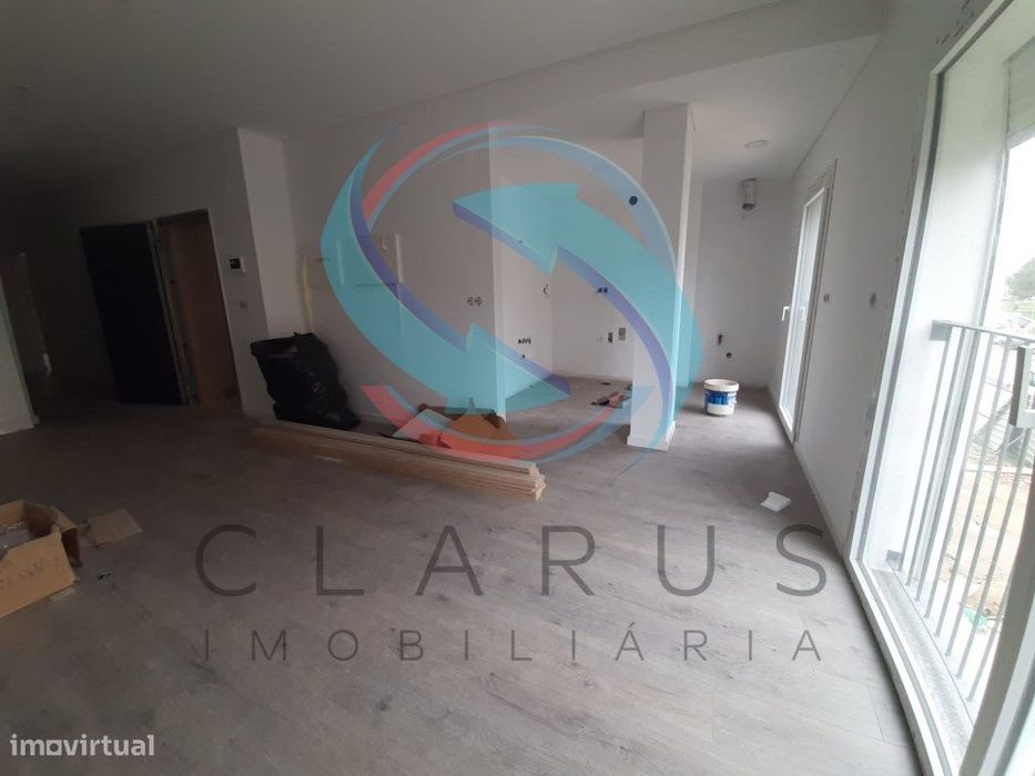 Apartamento T2 em Santa Marta do Pinhal