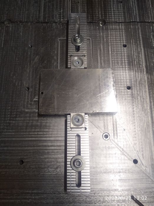 Станочные прихваты. Пирамидки.