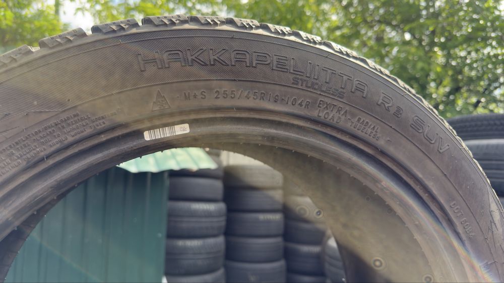 255/45/19 Nokian Hakkapeliitta R3 SUV