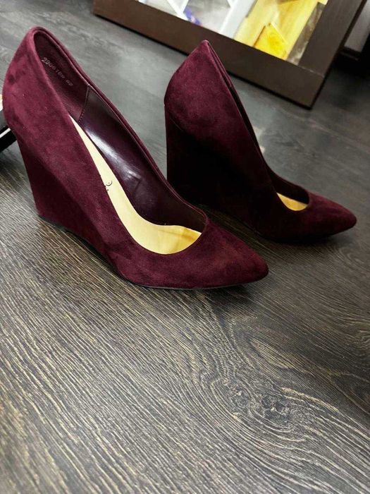 продам туфлі жіночі