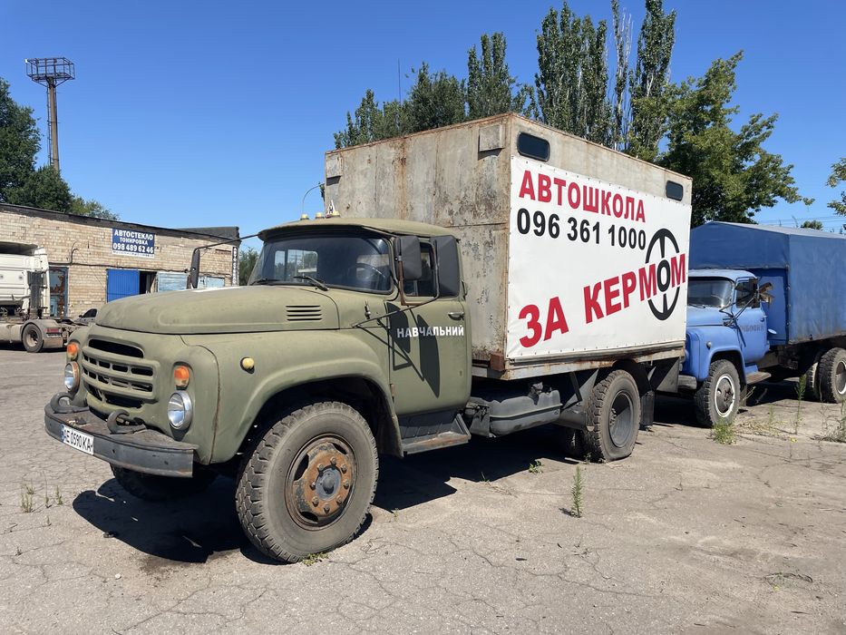 Учебный грузовой автомобиль