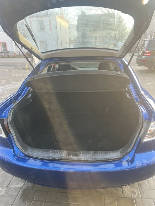 Mazda 6 2004р 2.0 бенз.