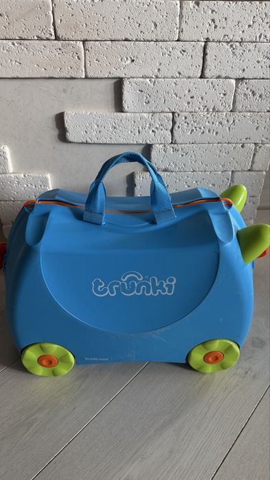 Дитяча валізка на колесах Trunki