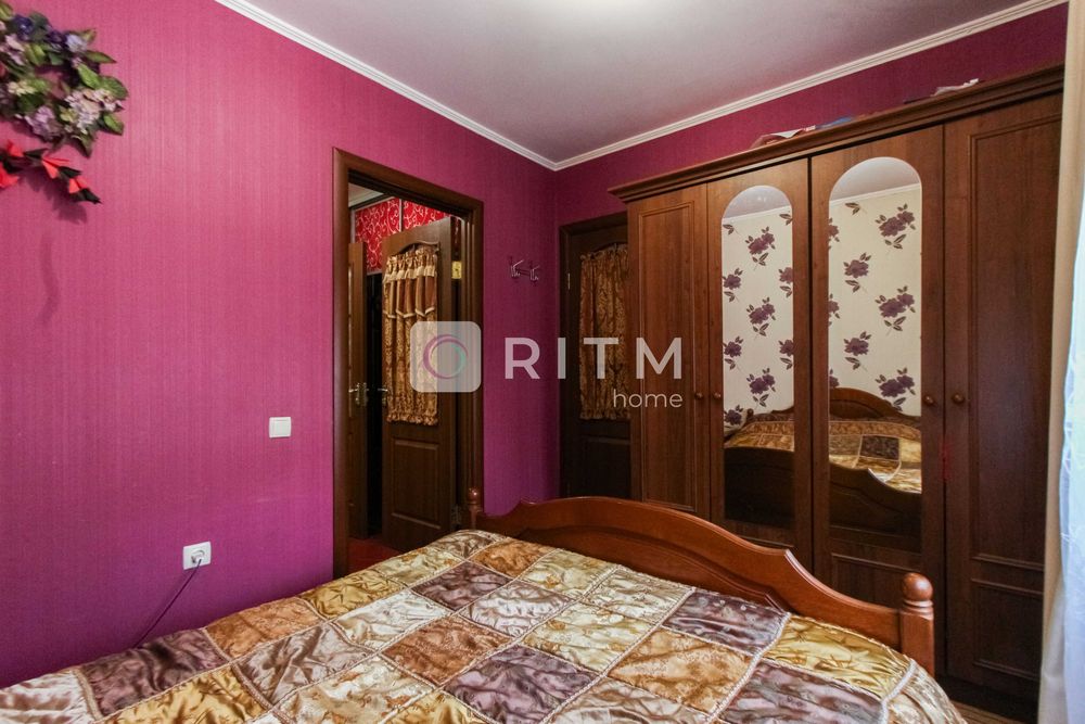 4-к. квартира з меблями та ремонтом за вул. Відродження