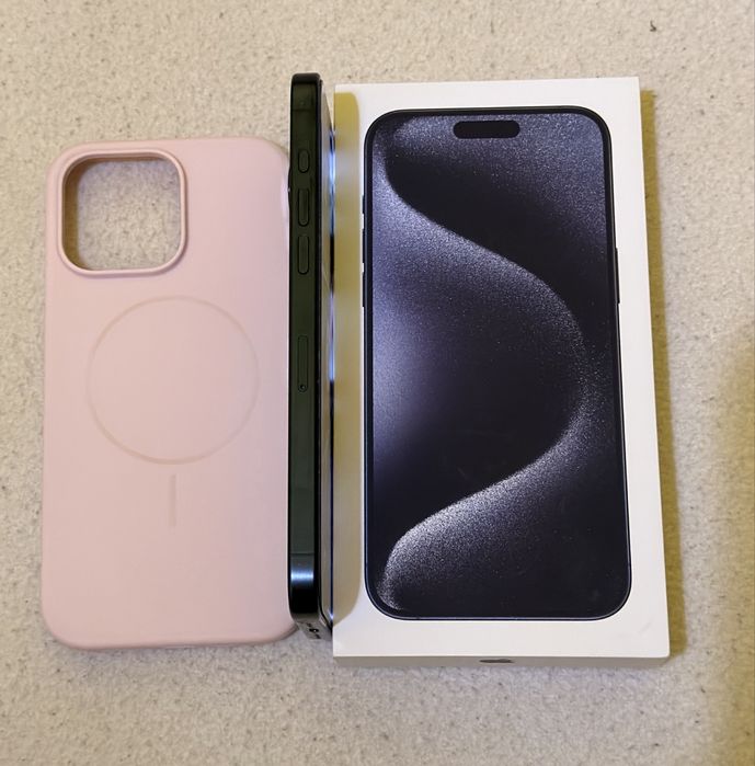 Vendo dois iphone 16 pro max e 15 pro max ambos 256