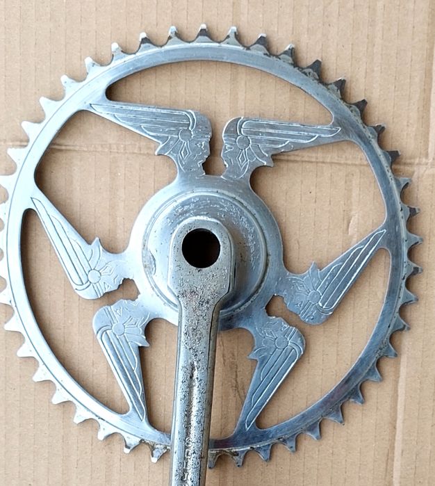 Pedaleira motobecane com pedais lyotard