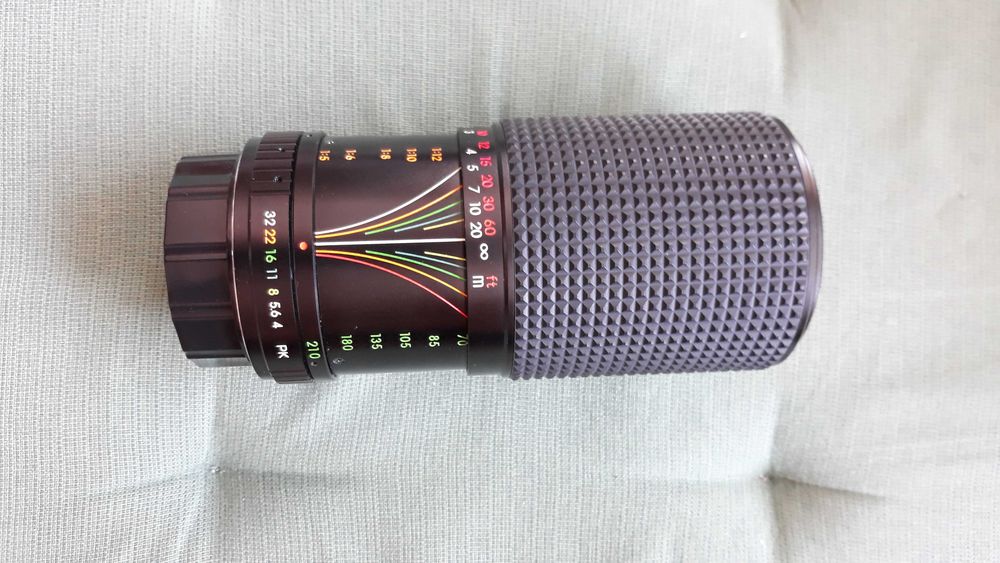 Obiektyw auto REVUENON MC ZOOM 1:40   70-210 mm