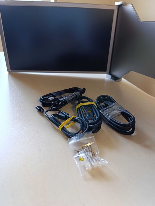 Портативний монітор з трьома екранами 15.6″ 1920×1080 IPS HDR + сумка