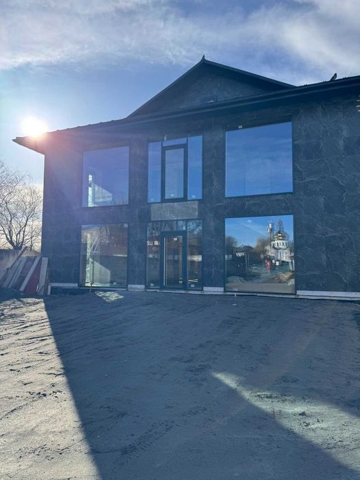 Продаж комплексу комерційна нерухомість м.Полонне