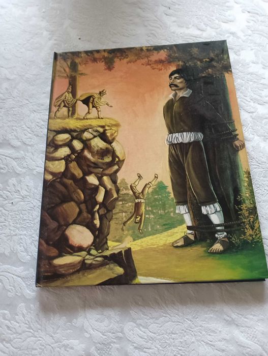 Livros infantis - Contos Tradicionais de Todo o Mundo Clássicos