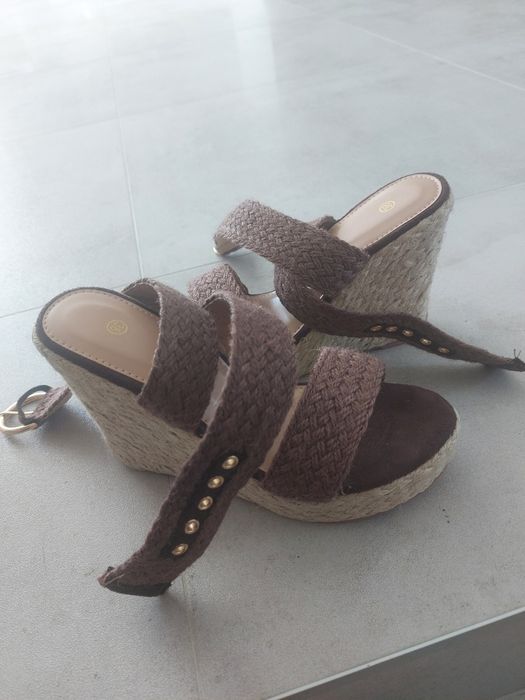 Buty na sprzedaż