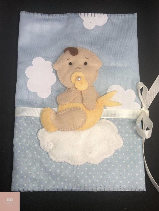 Capa boletim de vacinas/Capa boletim individual de saúde em feltro